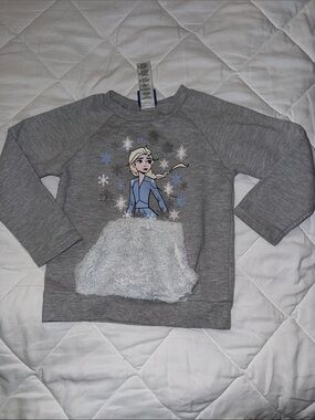 3T frozen 2 Girls' Gray Long-Sleeve Graphic Pullover with Faux Fur Pocket GUC